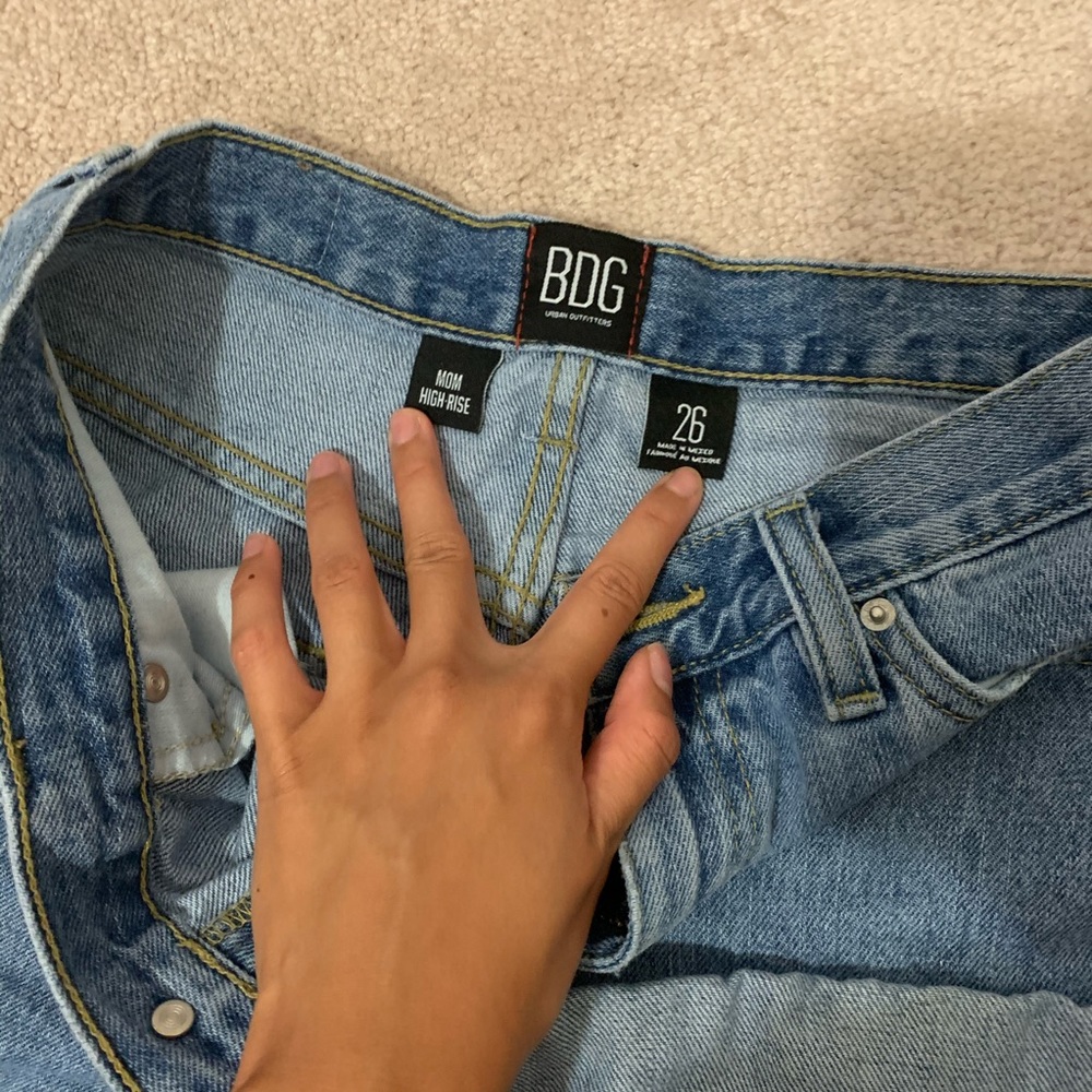 Mom High Rise Shorts - Picture 5 of 5